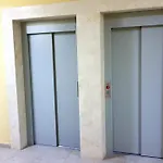 Appartamento Extra Apartman-city Center With Parking