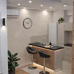 Appartamento Extra Apartman-city Center With Parking