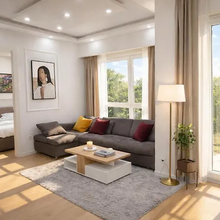 Extra Apartman-city Center With Parking شقة *