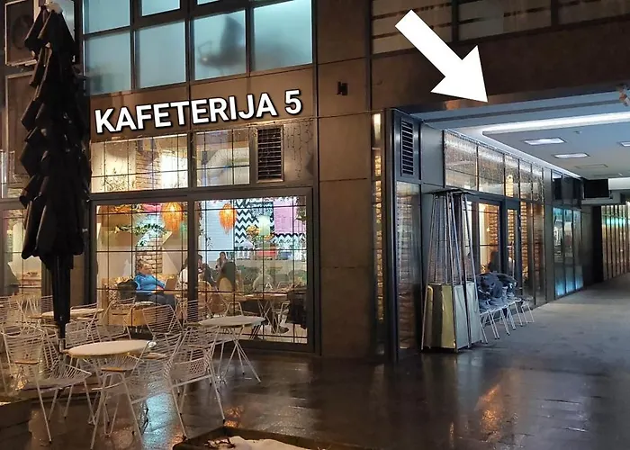 Extra Apartman-city Center With Parking شقة *